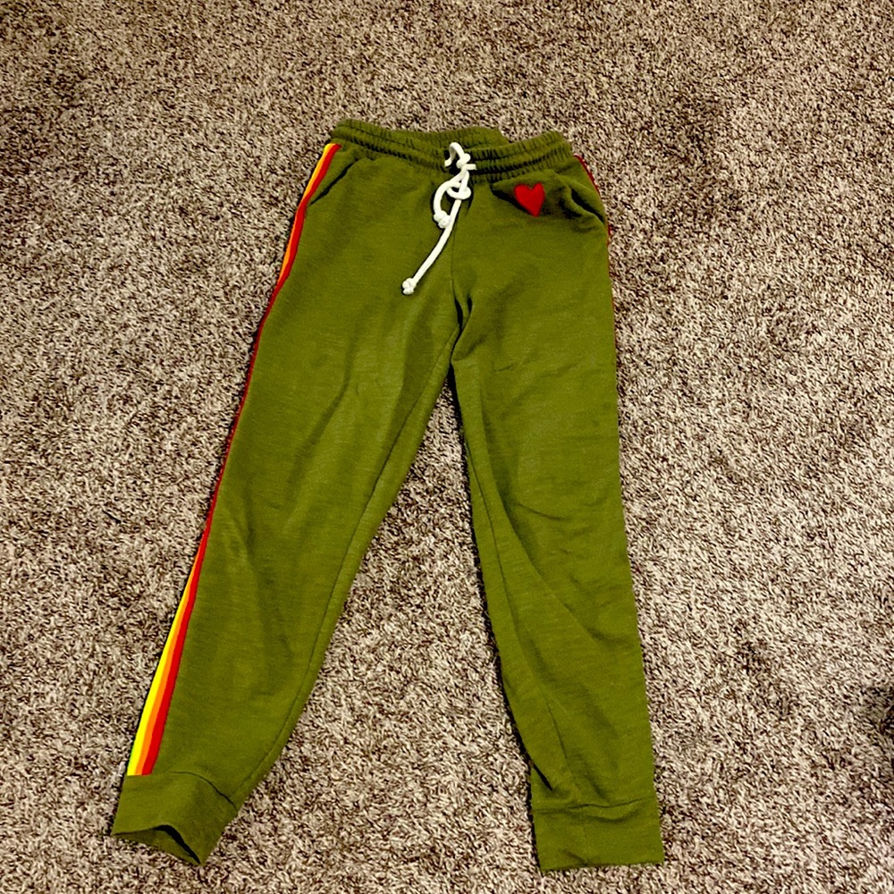 Green Jogger with Rainbow 🌈 stripe 🥰🥰🥰🥰